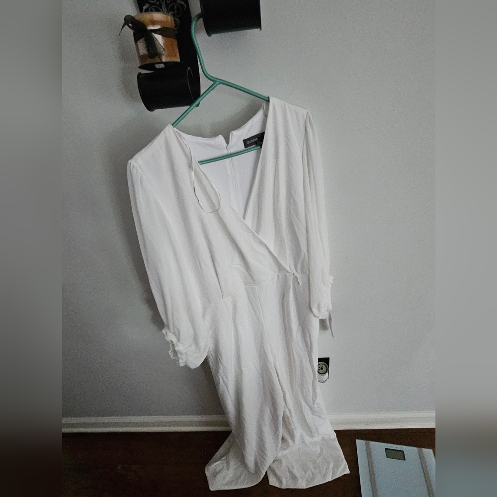 Jump suit - Picture 1 of 2